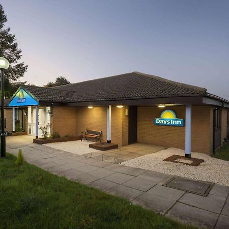 Days Inn Sutton Scotney North Esterno foto